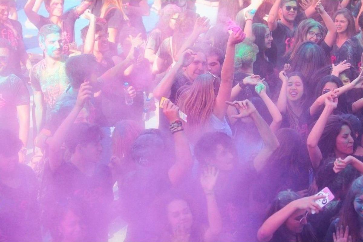 Color Life Fest&rsquo;17&rsquo;de Gen&ccedil;ler Rengarenk Boyandı