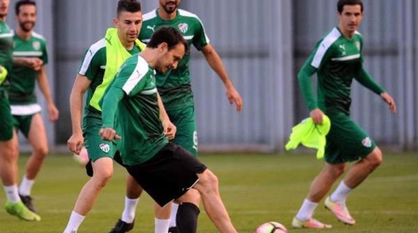 Bursaspor, Taktik &Ccedil;alıştı