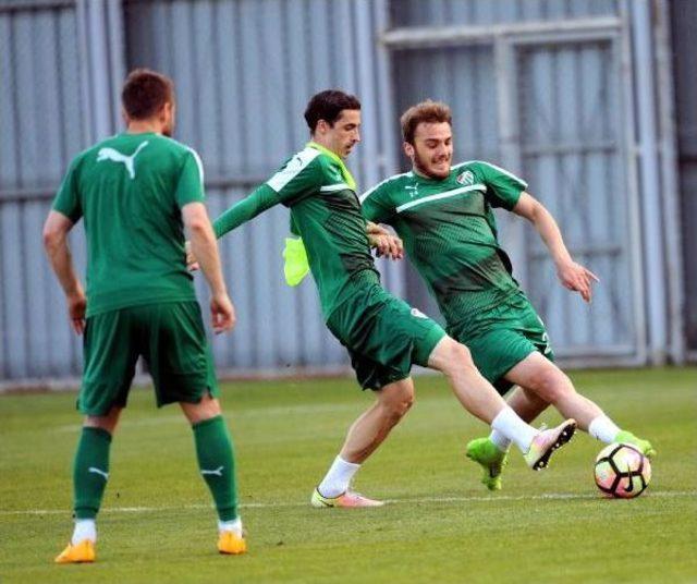 Bursaspor, Taktik Çalıştı