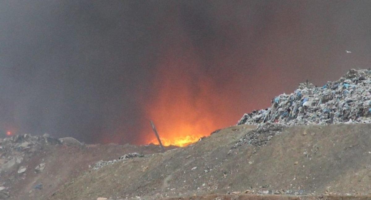 Manisa&rsquo;da &Ccedil;&ouml;pl&uuml;kte Yangın