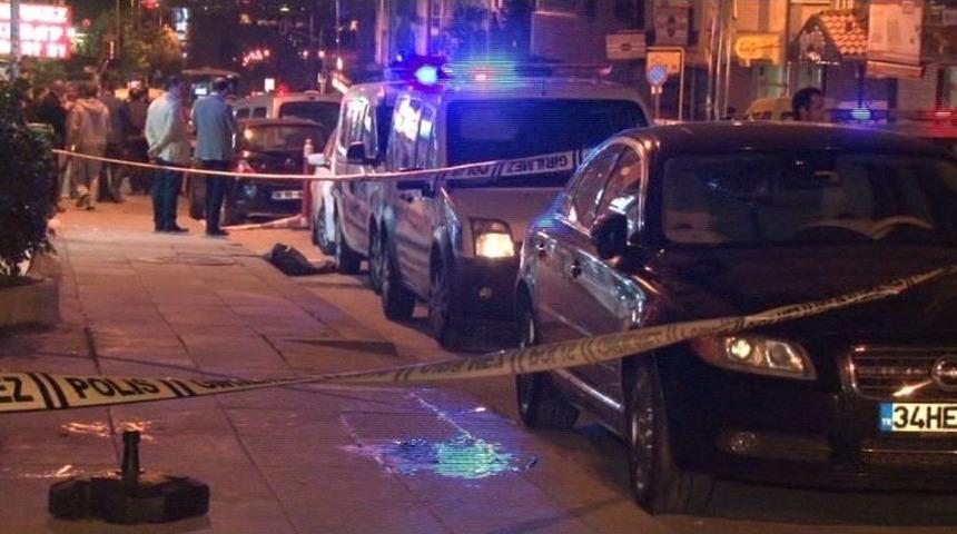 Başkent&rsquo;te Sokak Ortasında &Ccedil;atışma: 1&rsquo;i Ağır 2 Yaralı