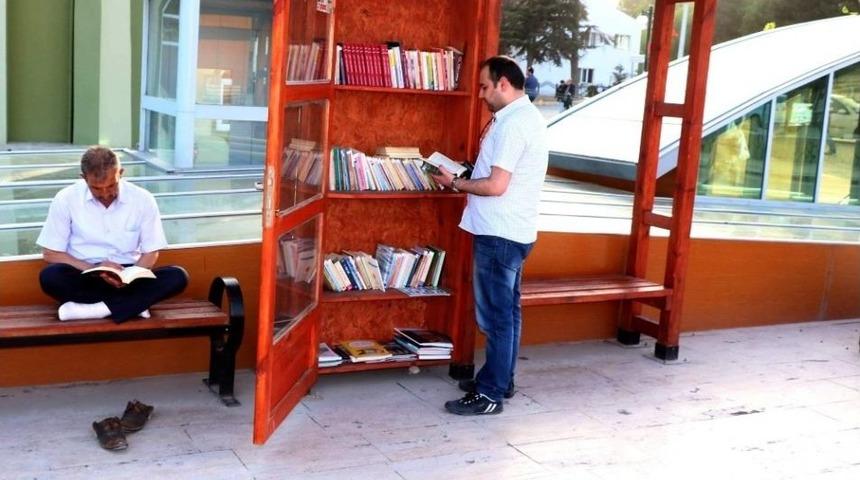 Yozgat&rsquo;taki Sokak K&uuml;t&uuml;phanesi&rsquo;ne Yoğun İlgi