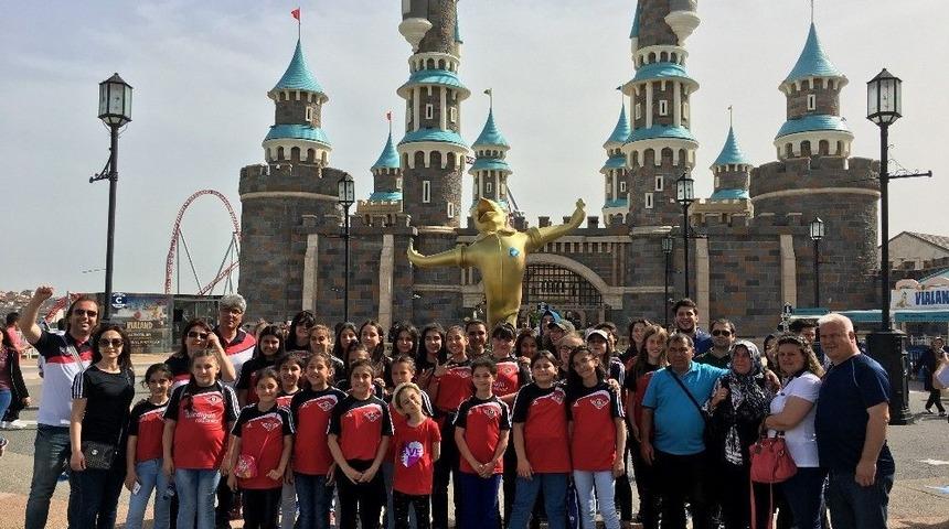 Somalı &Ccedil;ocuklar Ey&uuml;p Belediyesi Tarafından Ağırlandı