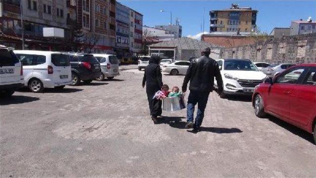 &Ccedil;ocuklarını Kazana Koyup Taşıdılar 1