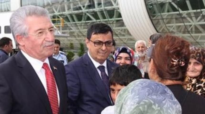 Milletvekili Karakelle Ve Bayram Anneler G&uuml;n&uuml;n&uuml; Kutladı