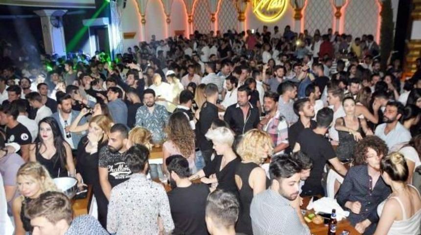 Kemal Doğulu Dj Kabininde