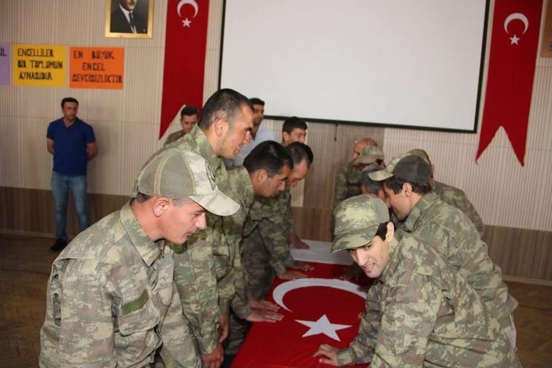 Rehabilitasyon Merkezi &Ouml;ğrencilerinden Anneler G&uuml;n&uuml; Programı