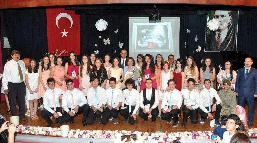 Anadolu Lisesi &Ouml;ğrencilerinden Annelere &Ouml;zel Program