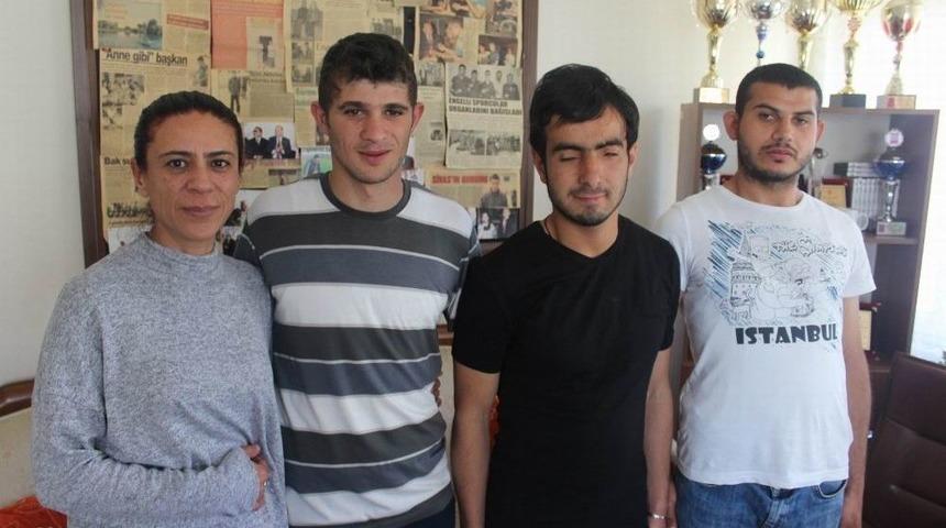 Engellilere &rsquo;g&ouml;n&uuml;ll&uuml; Annelik&rsquo; Yapıyor