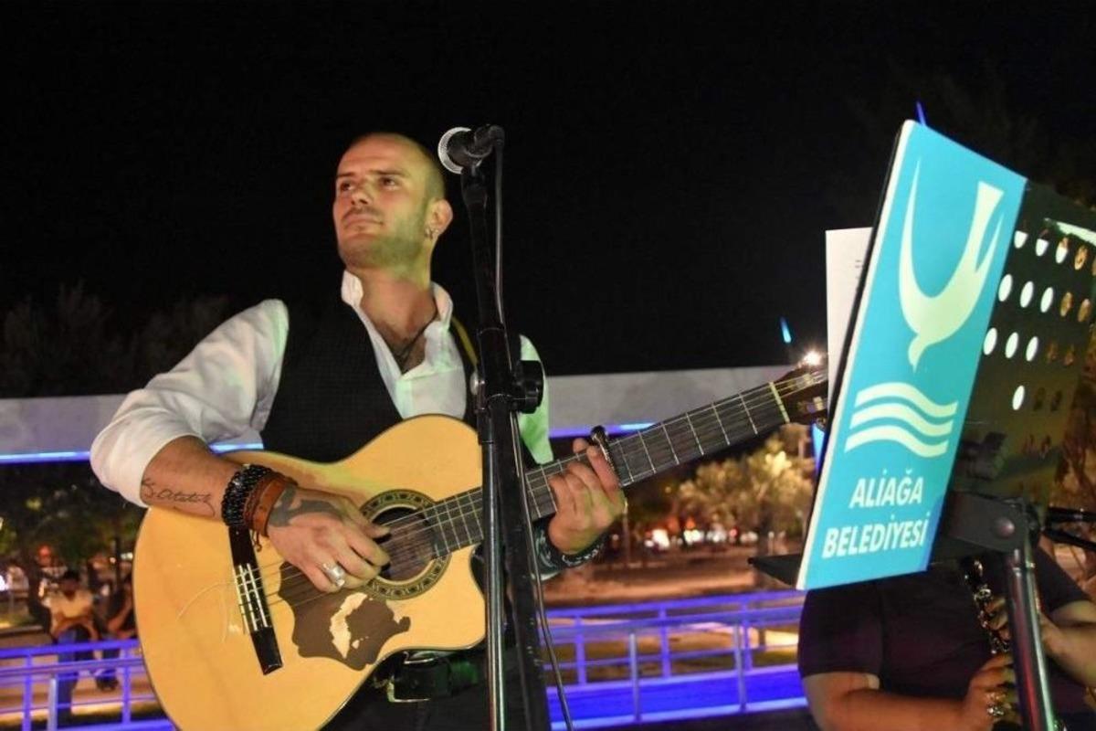 Aliağa&rsquo;da Sokakta Sanat Etkinlikleri S&uuml;r&uuml;yor