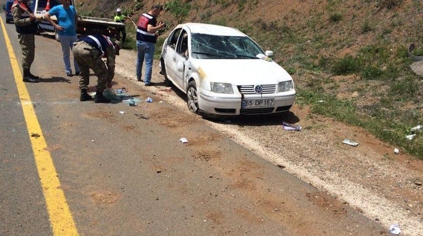 Elazığ&rsquo;da Trafik Kazası: 1 &Ccedil;ocuk &Ouml;ld&uuml;, 4 Kişi Yaralandı