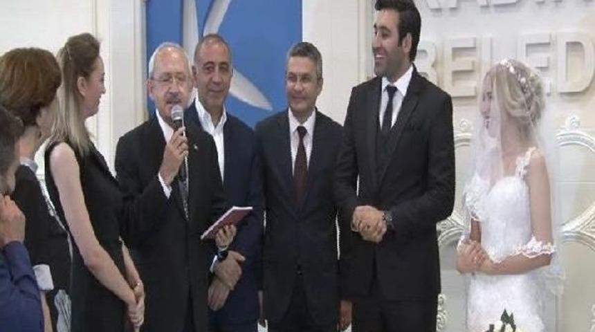 Kılı&ccedil;daroğlu, Gezi Olayları'nda Yaralanan H&uuml;lya Arslan'ın Nikah Şahitliğini Yaptı...