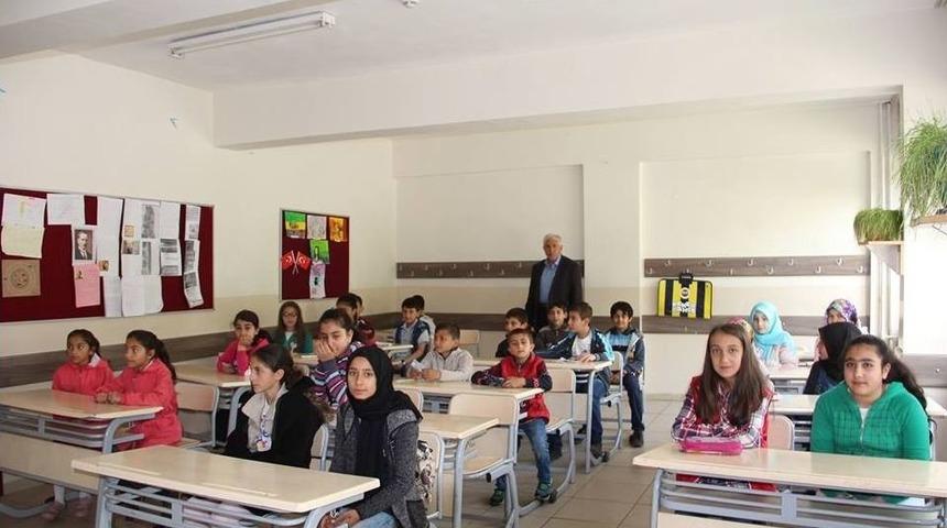 Oltulu &Ouml;ğrenciler Siyar Nebi Bilgi Yarışmasında Ter D&ouml;kt&uuml;ler