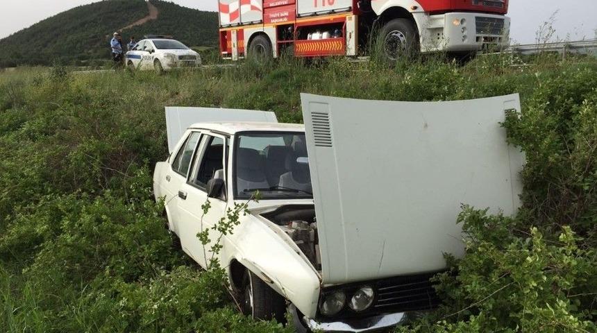 Otomobil Şarampole Uçtu: 1 Yaralı