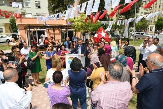 Çetin, Anneler Günü’nde Zübeyde Hanım Büstü Açtı