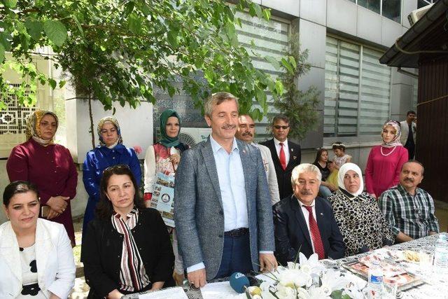 Belediye Başkanı Tahmazoğlu’ndan Şehit Ve Gazi Annelerine Ziyaret