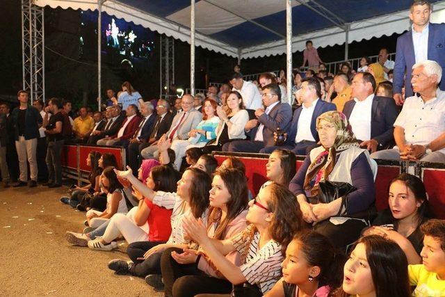 Sarıg&ouml;l&rsquo;deki Toplu A&ccedil;ılışlar Konser İle Son Buldu 2