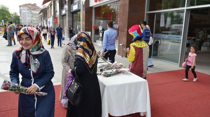 Doğa Cadde&rsquo;den Anneler G&uuml;n&uuml; Etkinliği