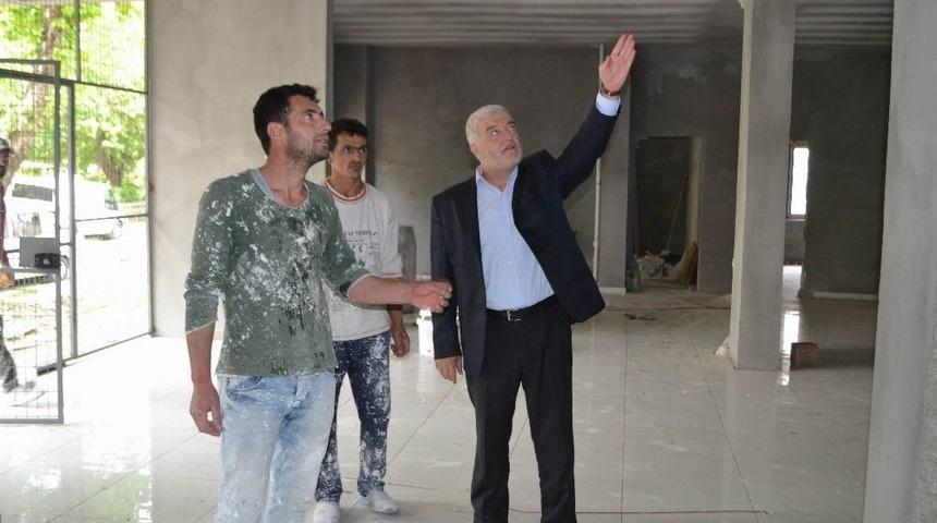 M&uuml;ft&uuml; Uysal Yeni M&uuml;ft&uuml;l&uuml;k Binasını İnceledi