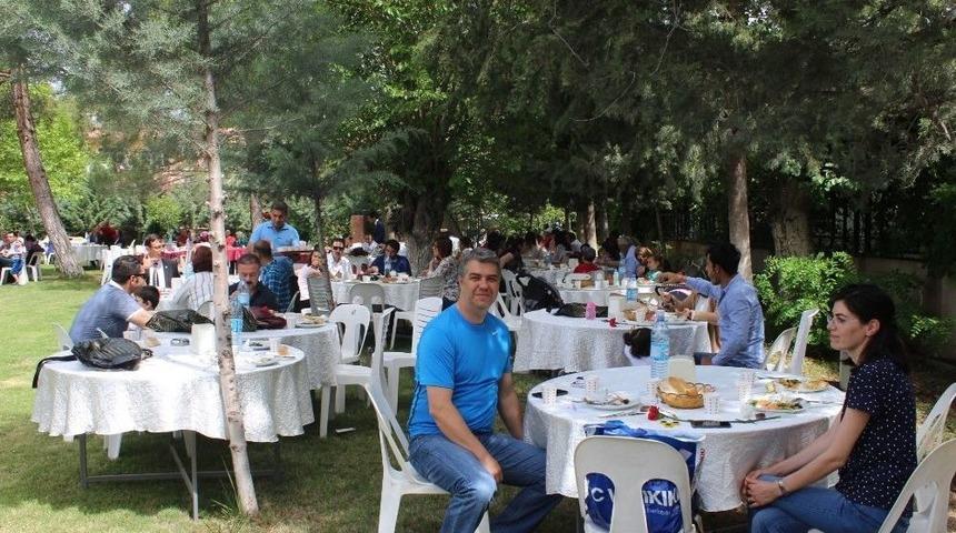 Adıyaman Emniyetinden Anneler G&uuml;n&uuml; Kutlaması