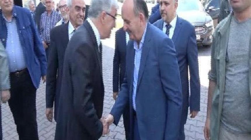 Bakan M&uuml;ezzinoğlu: Batı Trakyalı Olmanın Ayrı Bir Onuru Var