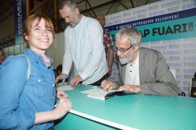 Yusuf İslam, Kocaeli Kitap Fuarı'na Katıldı