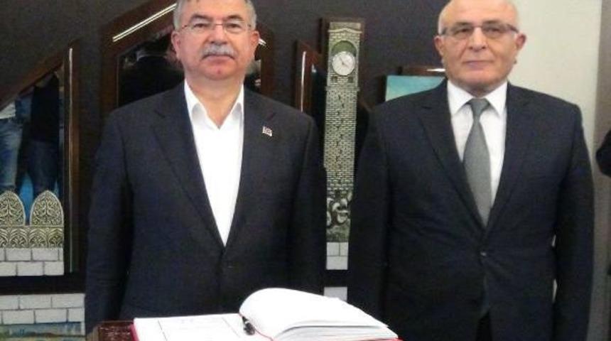 Milli Eğitim Bakanı İsmet Yılmaz, Adana&rsquo;Da