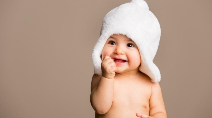 8. Ayda Bebeklerde Oyun ve Aktivite