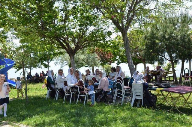 İznik’te Hıdrellez Coşkusu