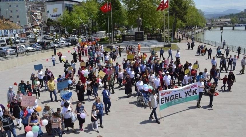 Engelliler Haftası Farkındalık Y&uuml;r&uuml;y&uuml;ş&uuml; Ger&ccedil;ekleştirildi