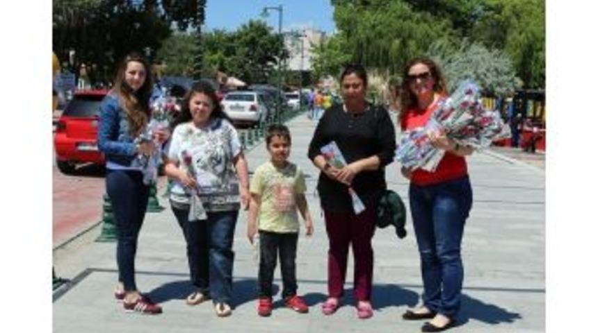 Marmaraereğlisi Belediye Başkanı Uyan: &ldquo;annelerimiz Başımızın Tacı, En Değerli Varlıklarımızdır&rdquo;