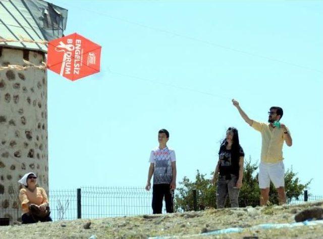 Bodrum Uçurtmalarla Şenlendi