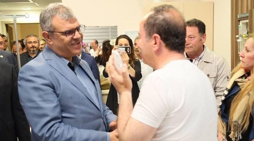 Başbakan Yardımcısı Kaynak&rsquo;tan Saldırıya Uğrayan Belediye Başkanına Ziyaret