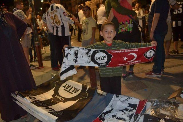 Altaylılar Meşaleler Eşliğinde Kutlama Yaptı 2