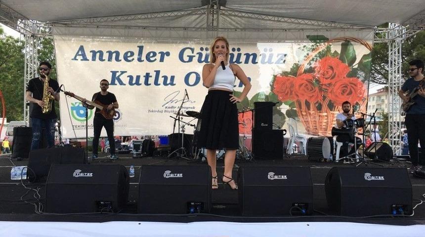 &Ccedil;orlu&rsquo;da Anneler G&uuml;n&uuml; Konseri D&uuml;zenlendi