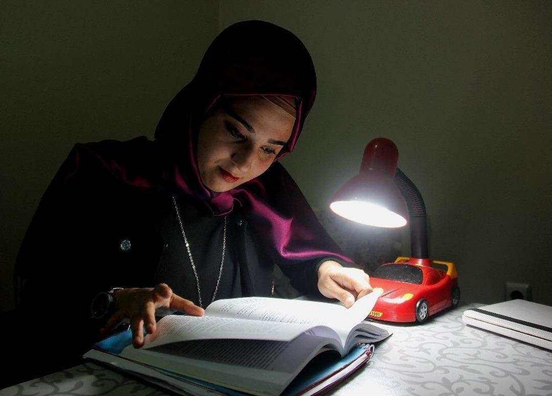 (&ouml;zel Haber) Masa Lambası Ve Arkadaşlarının Sesiyle Engelleri Aştı