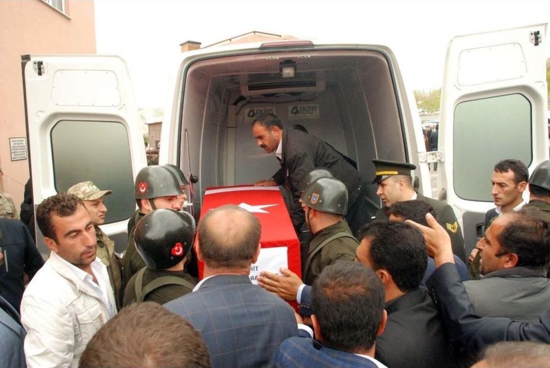 Şehit G&uuml;venlik Korucusu Son Yolculuğuna Uğurlandı