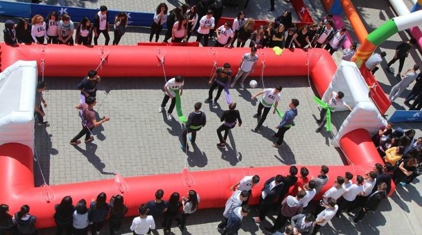 K&uuml;&ccedil;&uuml;k&ccedil;ekmece&rsquo;deki Okullarda Spor Şenlikleri Başladı