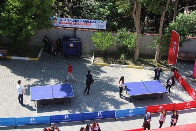 Küçükçekmece’deki Okullarda Spor Şenlikleri Başladı