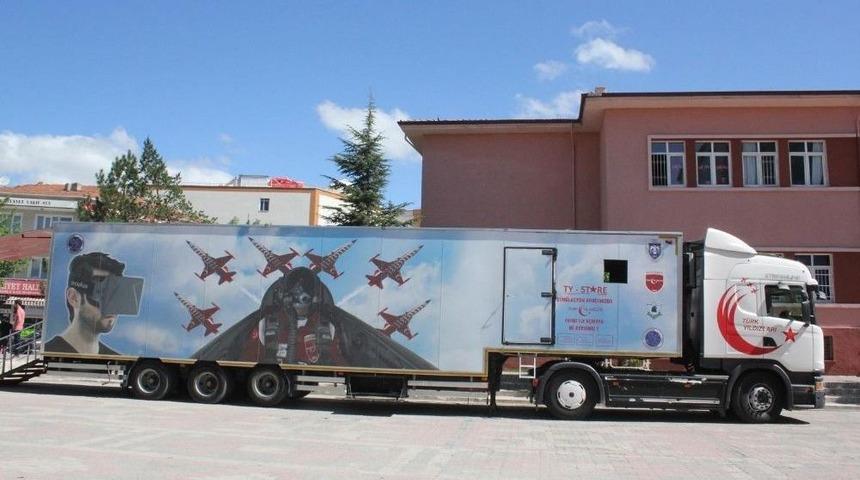T&uuml;rk Yıldızları Tır&rsquo;ı Sungurlu&rsquo;da