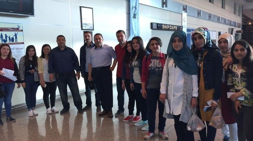 Siverek&rsquo;li &Ouml;ğrenciler &Ccedil;anakkale&rsquo;ye G&ouml;nderildi