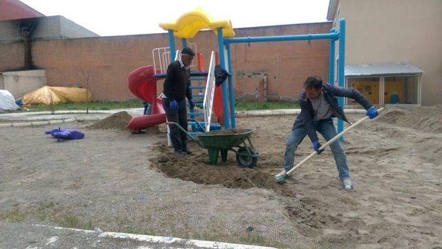 Çaldıran’da Park Yapımı