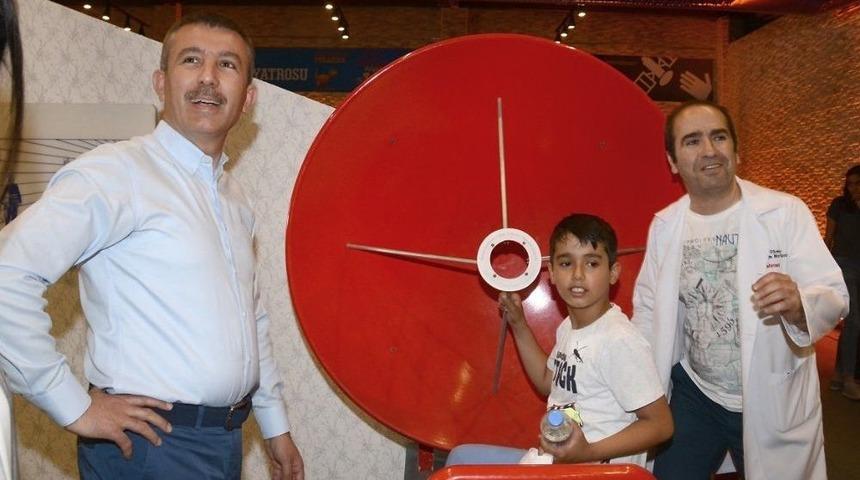 Belediye B&uuml;rokratlarından &rsquo;bilim Merkezi&rsquo;ne Ziyaret