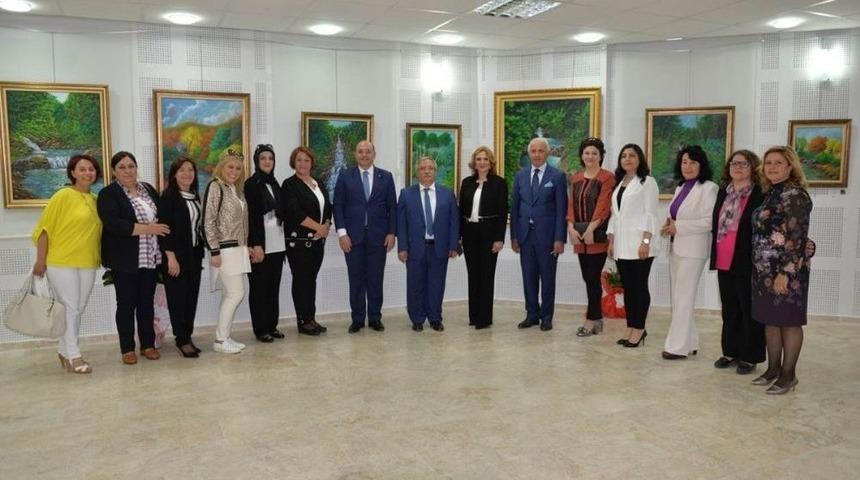 Ressam Nurhan Gezen&rsquo;den Sergi