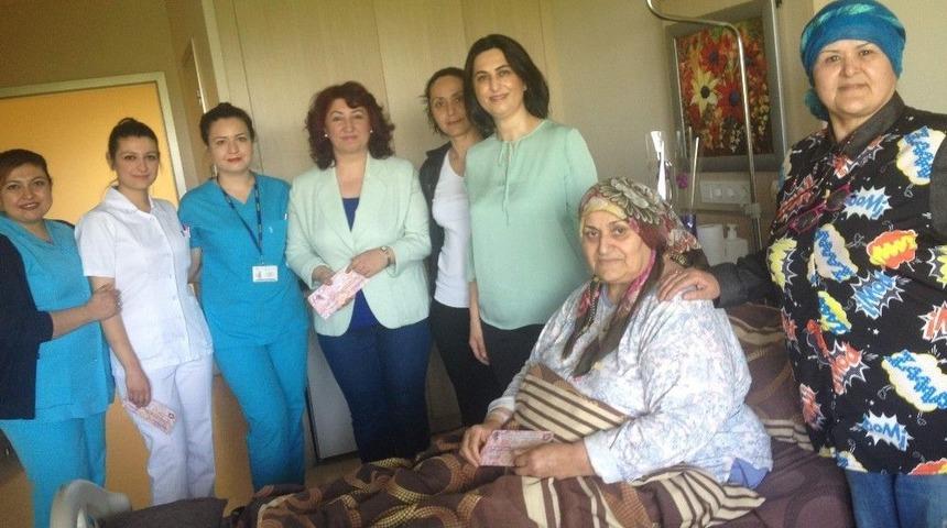 Esog&uuml; Hastanesinde Anneler G&uuml;n&uuml; Kutlandı