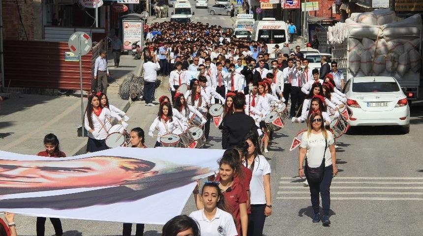 Samandağlılar Gen&ccedil;lik İ&ccedil;in Y&uuml;r&uuml;d&uuml;