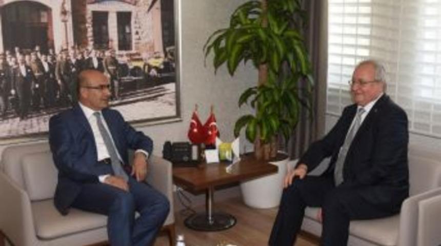 Kosova B&uuml;y&uuml;kel&ccedil;isi Avni Spahiu Adana&rsquo;da