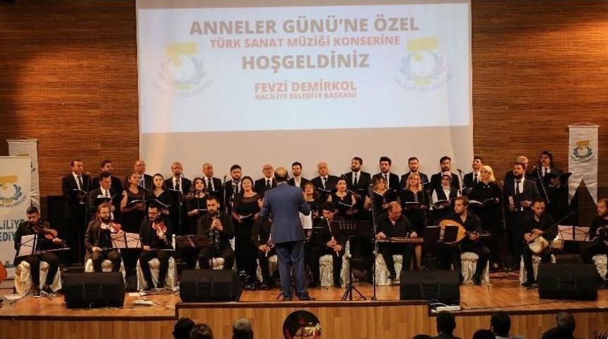 Haliliye&rsquo;de Annelere &Ouml;zel Kutlama