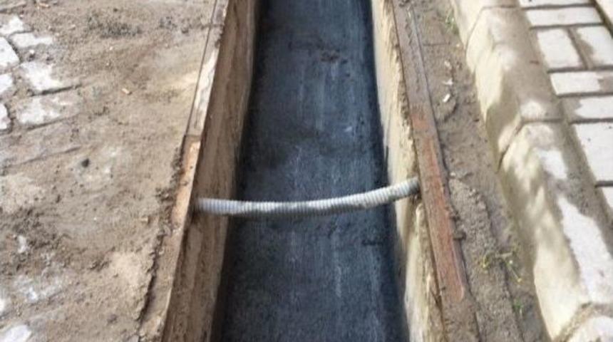 Burhaniye&rsquo;de Yağmur Suyu Kanalları Temizleniyor