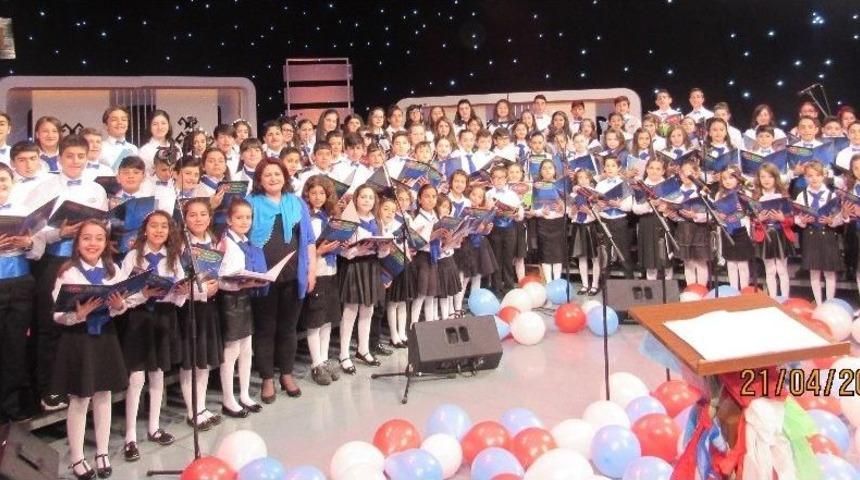 Trt Erzurum M&uuml;d&uuml;rl&uuml;ğ&uuml; Thm &Ccedil;ocuk Korosundan Dev Konser